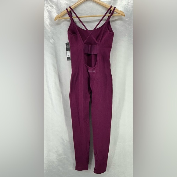 Fashion Nova Sport Ribbed Jumpsuit Size M - Picture 3 of 8